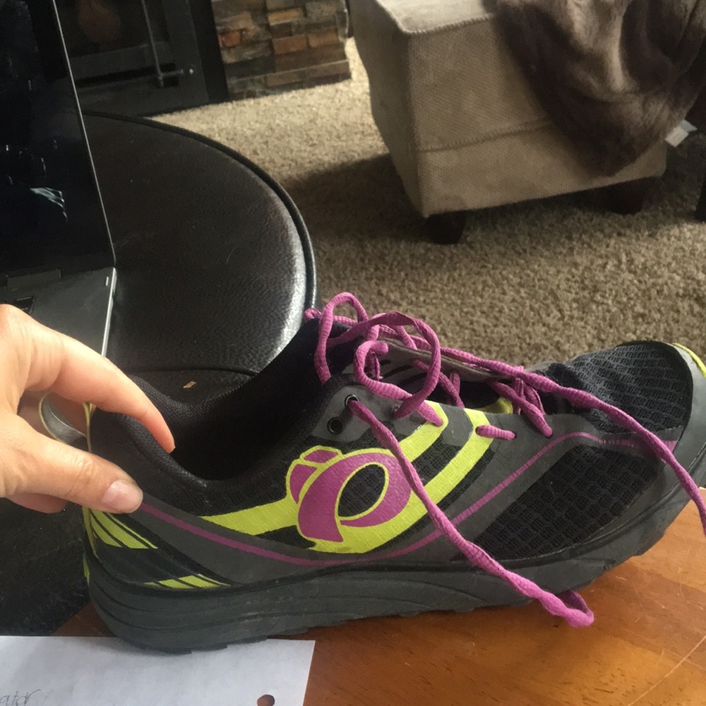 Pearl Izumi M2 trail shoes